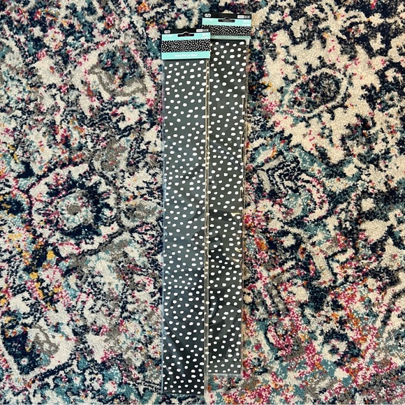 NWT Bulletin Board Boarders Messy Dots on Black - Picture 5 of 6